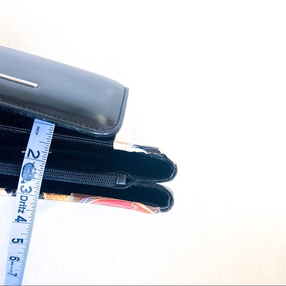 Oroton x Disney Snow White Collage Clutch - Picture 7 of 8